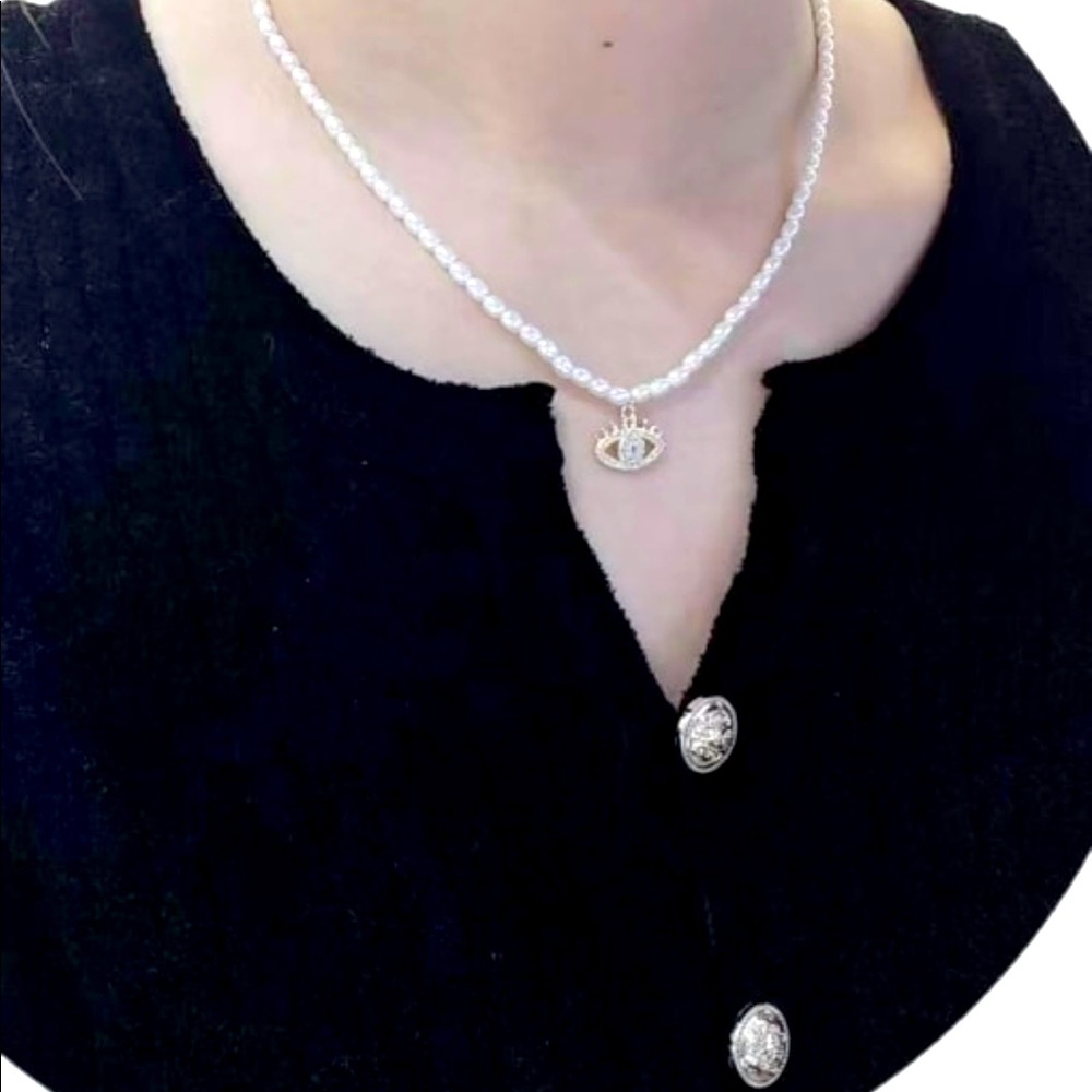 Evil eye pearl necklace